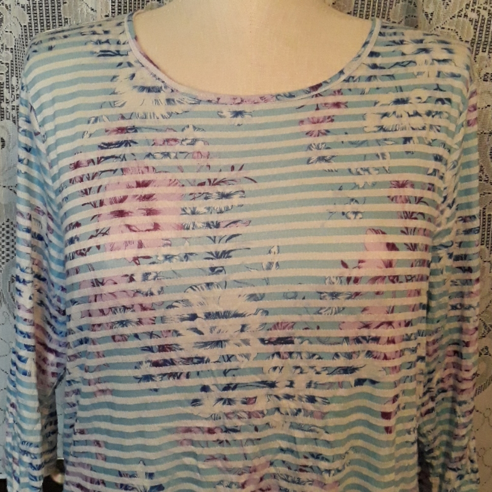 Womans stripe floral tee